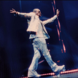 In the Klurb, We All Fam: Usher’s Tour and a Night to Remember