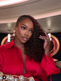 Beauty Pioneers in the Online Space